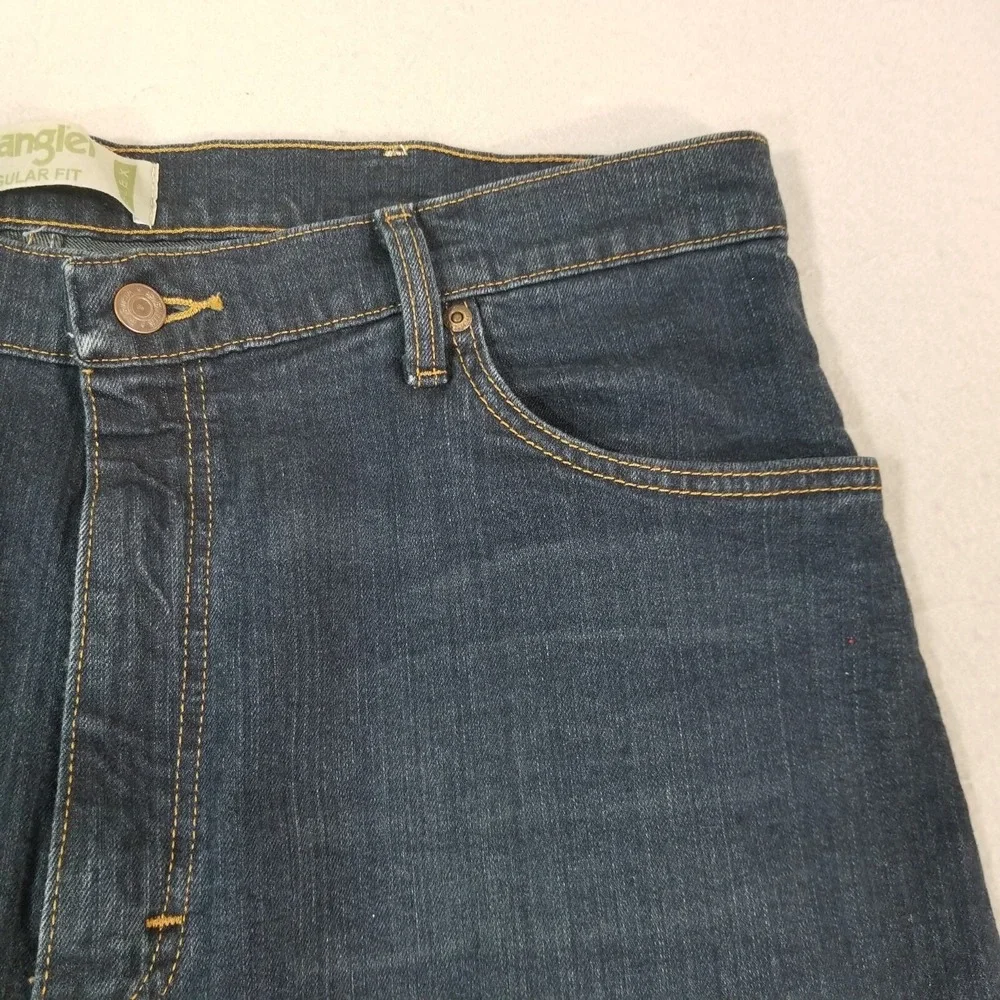 Wrangler jeans men's 38x30 regular fit flex denim pants dark wash